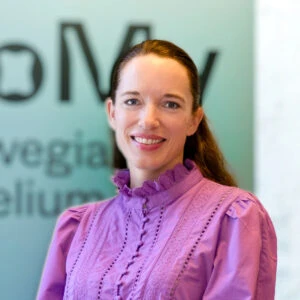 Portrett av en smilende Ingrid Dynna, CEO i Nomy.